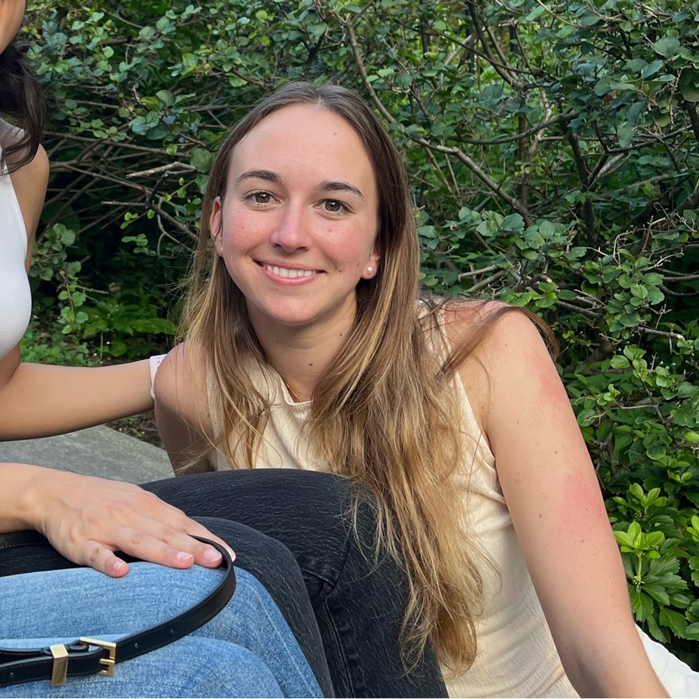 Meet your Posher, Isabel